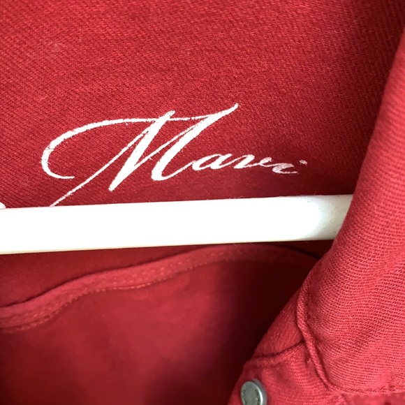 Mavi Jacket! - Picture 5 of 7